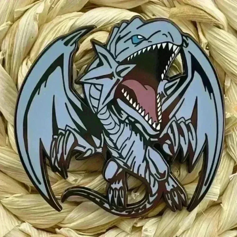 Yu-Gi-Oh! Blue Eyes White Dragon Enamel Pin - Picture 2 of 5